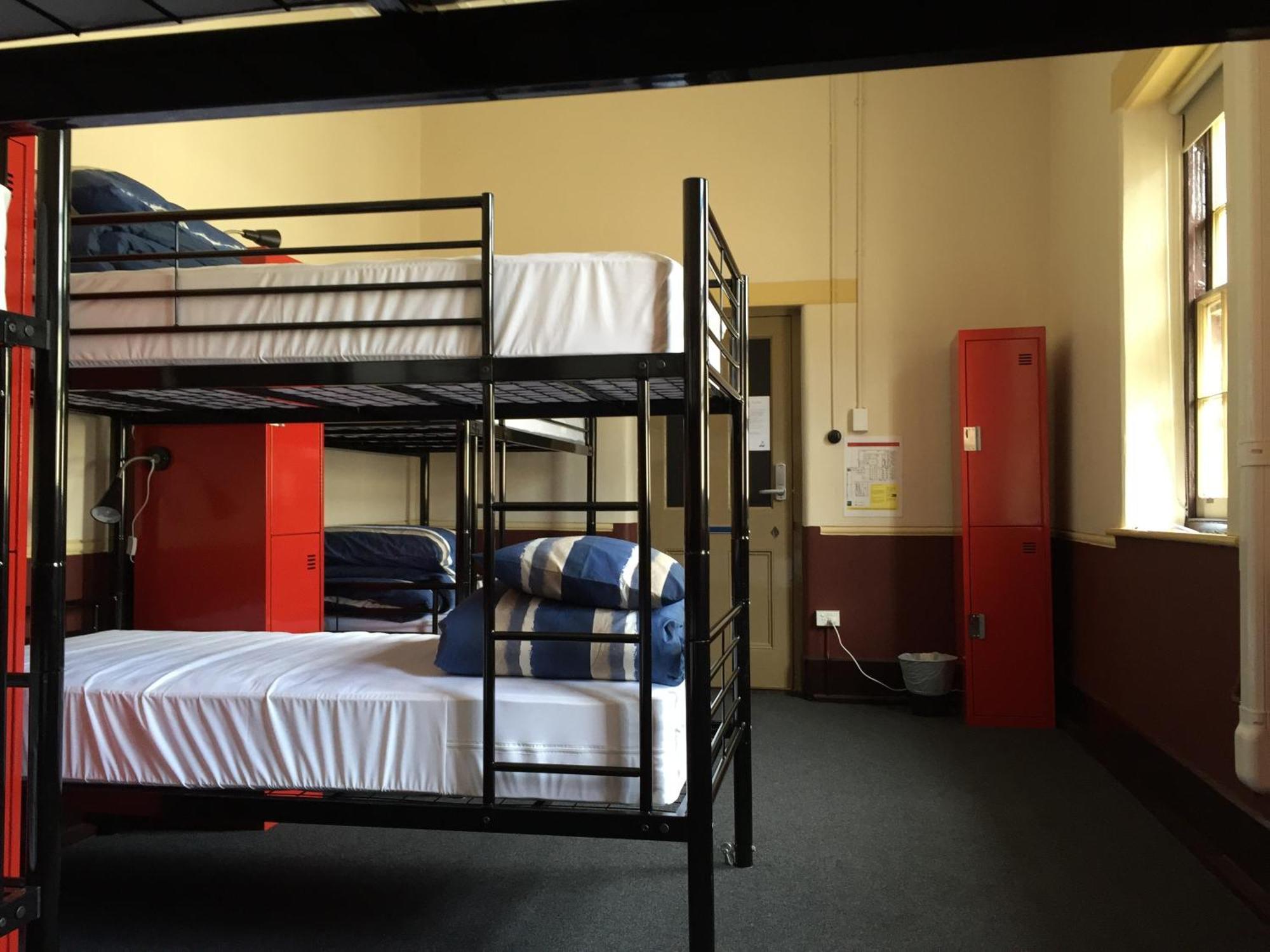 ฟรีแมนเทิล พริเซิน วายเอชเอ Hostel ห้อง รูปภาพ
