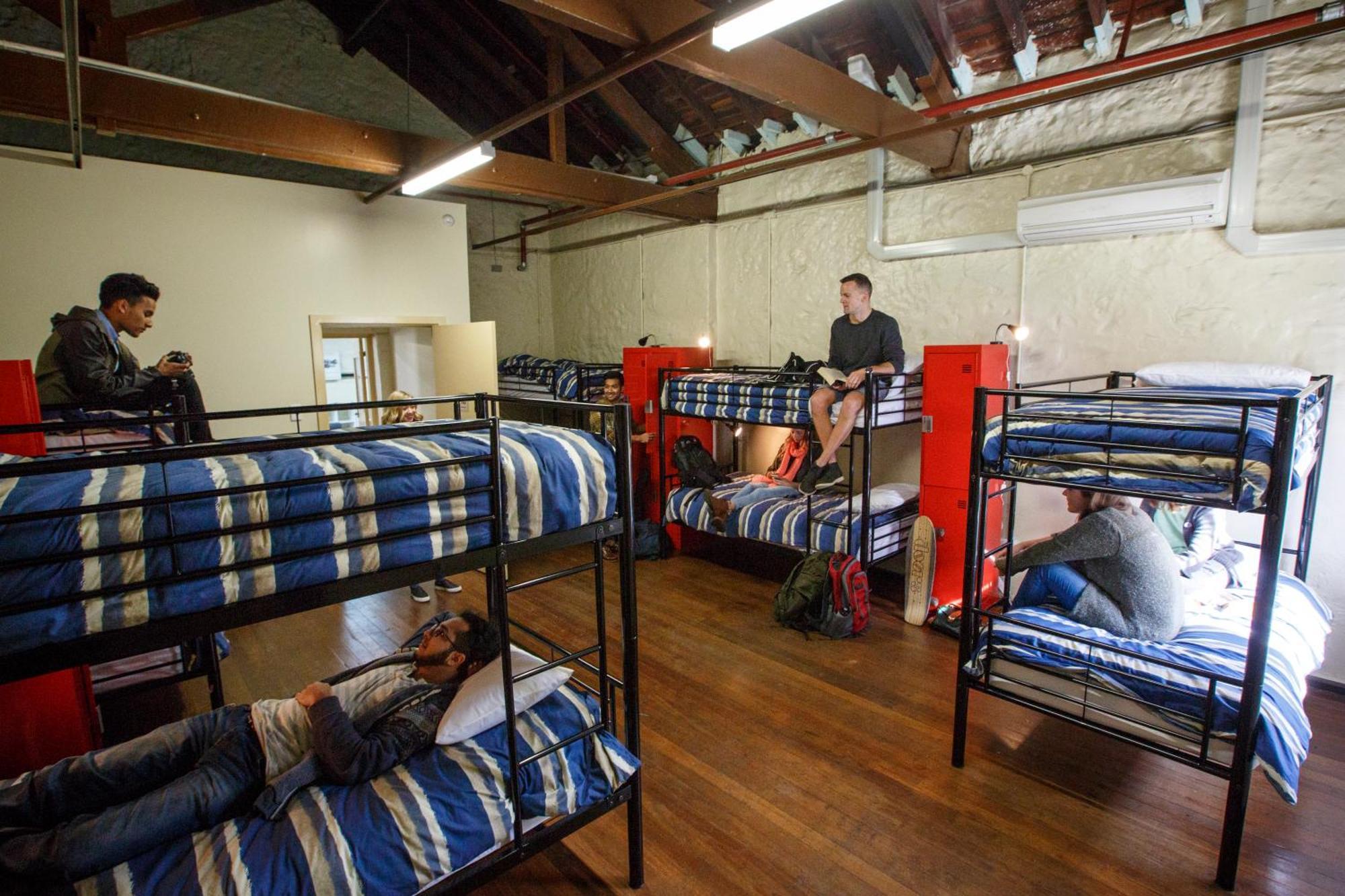 ฟรีแมนเทิล พริเซิน วายเอชเอ Hostel ภายนอก รูปภาพ