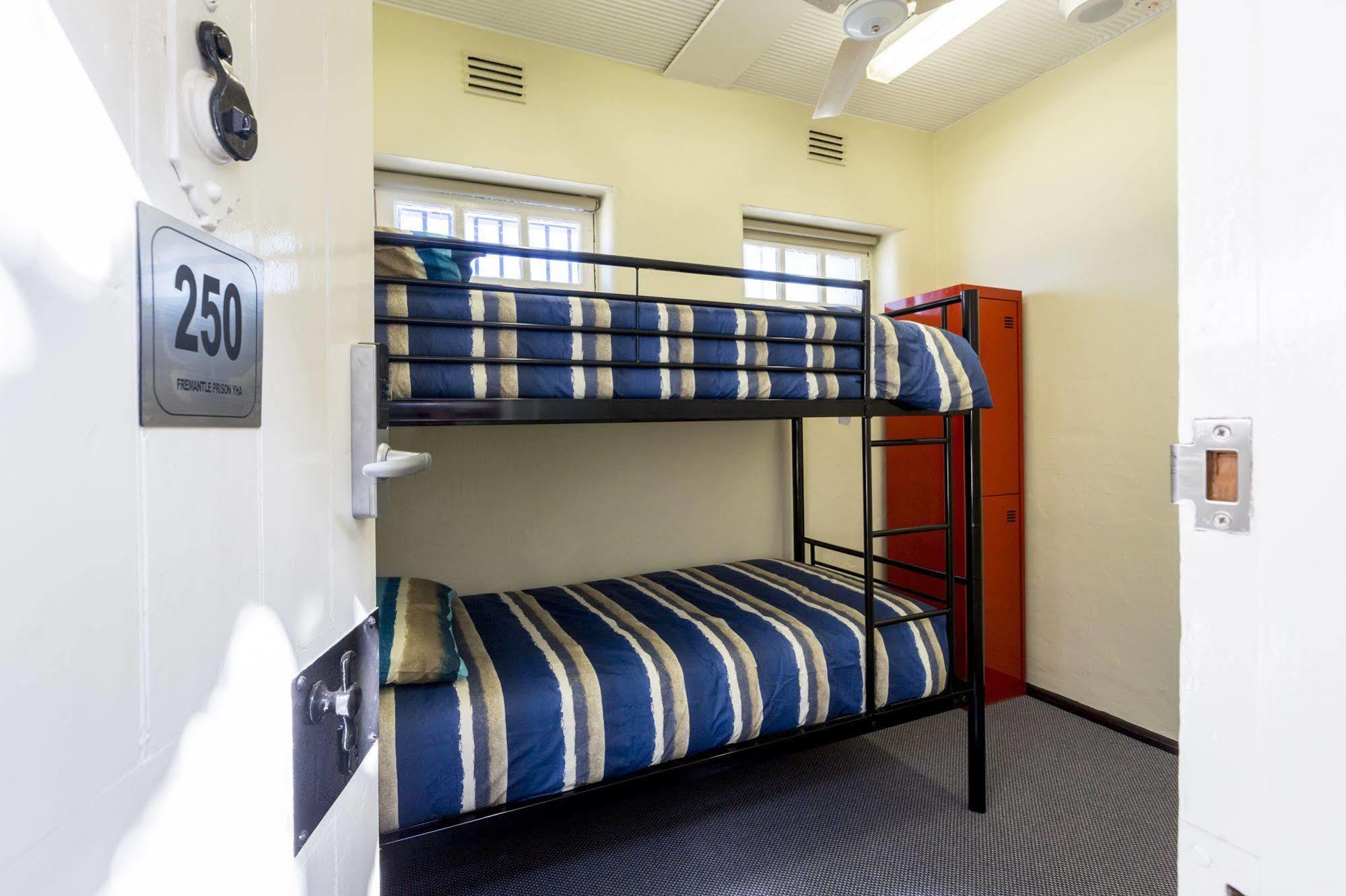 ฟรีแมนเทิล พริเซิน วายเอชเอ Hostel ภายนอก รูปภาพ
